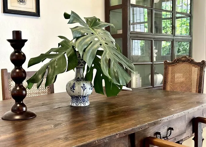 Oasis Townhouse In The Perfect Location *
