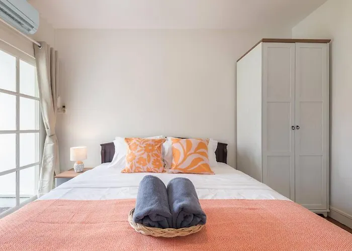 Oasis Townhouse In The Perfect Location