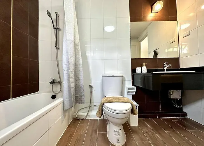 Oasis Townhouse In The Perfect Location 度假居 *